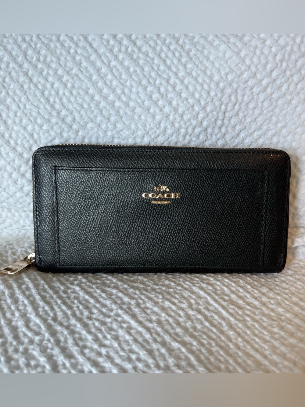 Coach Black Pebbled Zip-Around Wallet with Gold Logo - Picture 2 of 9